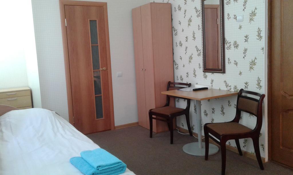 Viesu Maja Ezerkalns Hotel Krāslava Exterior foto