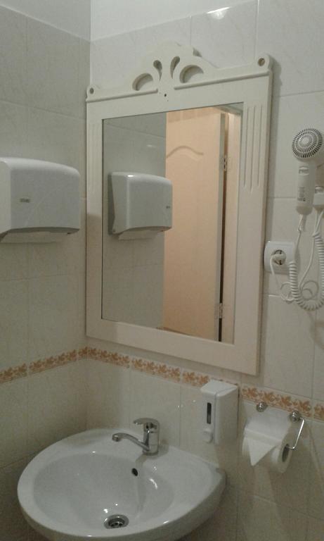 Viesu Maja Ezerkalns Hotel Krāslava Exterior foto