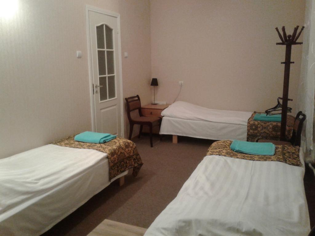 Viesu Maja Ezerkalns Hotel Krāslava Exterior foto