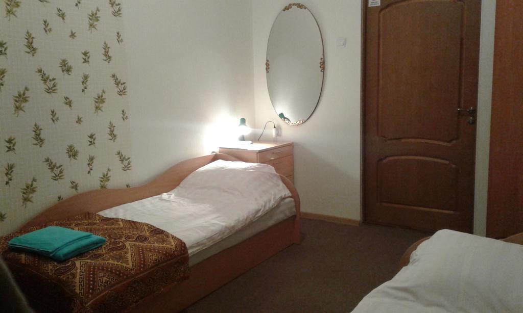 Viesu Maja Ezerkalns Hotel Krāslava Exterior foto